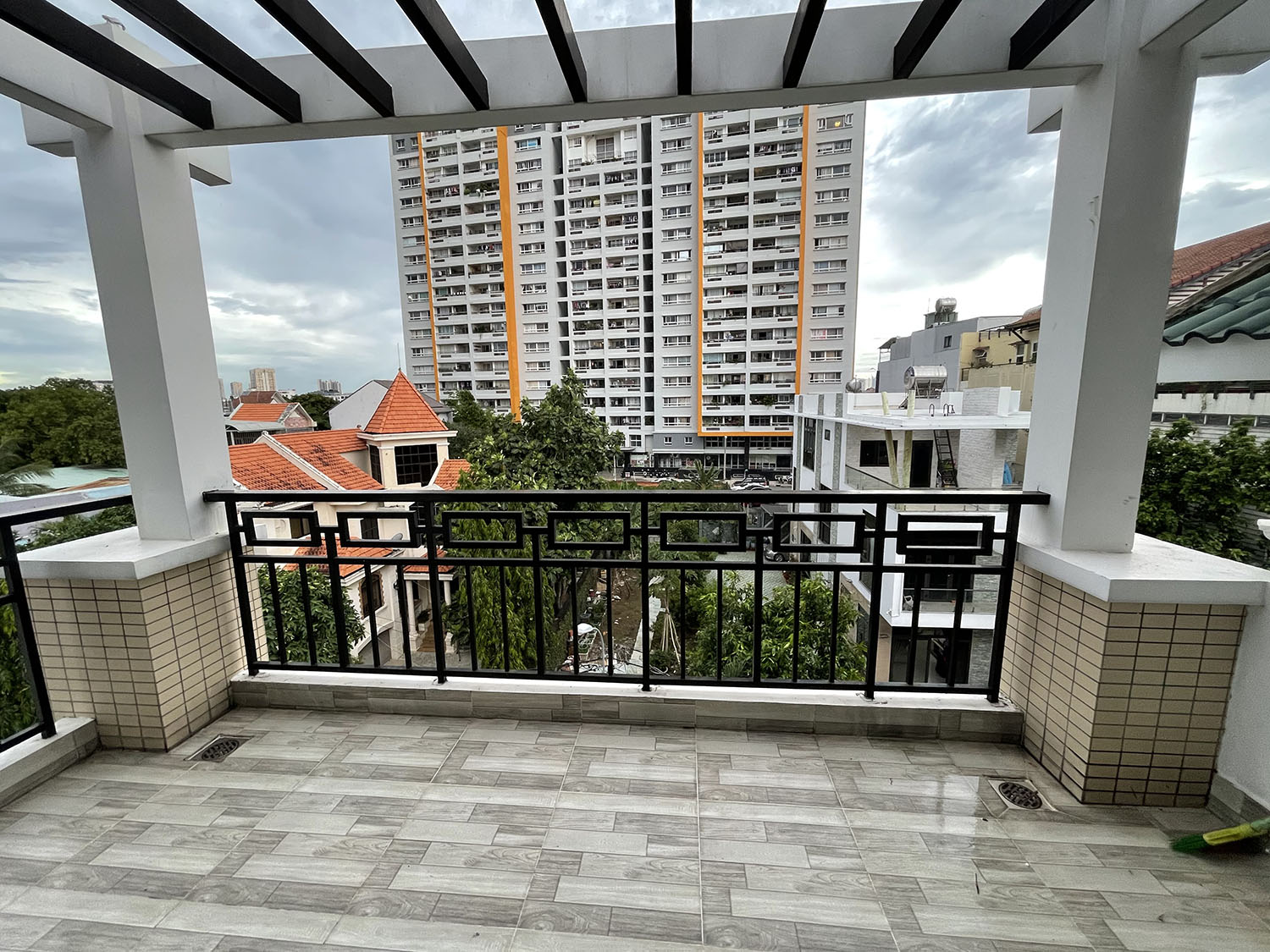 Bán nhà Đường Phạm Văn Đồng, Thành Phố Thủ Đức Tuyệt phẩm 3 lầu căn góc 2 mặt tiền hẻm nhựa 8m